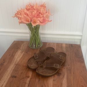 White Mountain brown leather sandals.